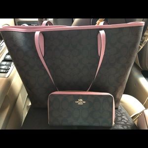 Coach Purse & Wallet